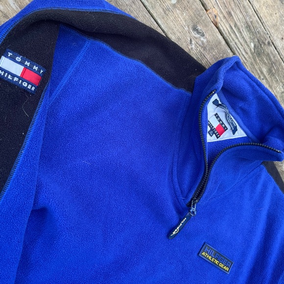 Vintage 90s Tommy Hilfiger Athletic sweater - Picture 2 of 3